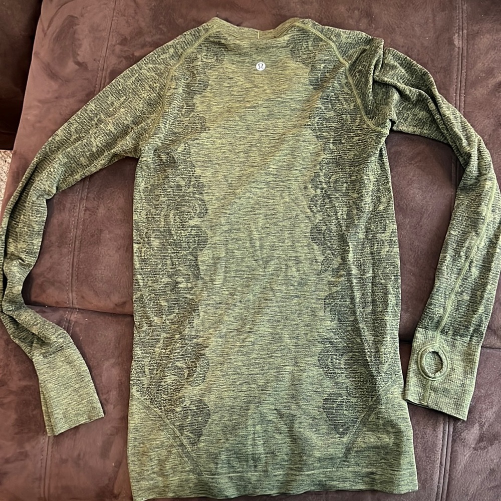 Lululemon Swiftly Tech Ls Crew Size 6 - image 3
